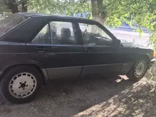 Mercedes-Benz 190, 1990