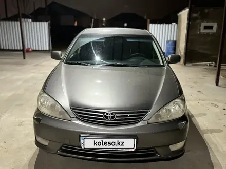 Toyota Camry 2004 года за 5 000 000 тг. в Атырау – фото 5