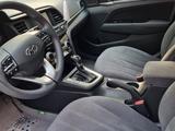 Hyundai Elantra 2019 года за 8 600 000 тг. в Шымкент – фото 2