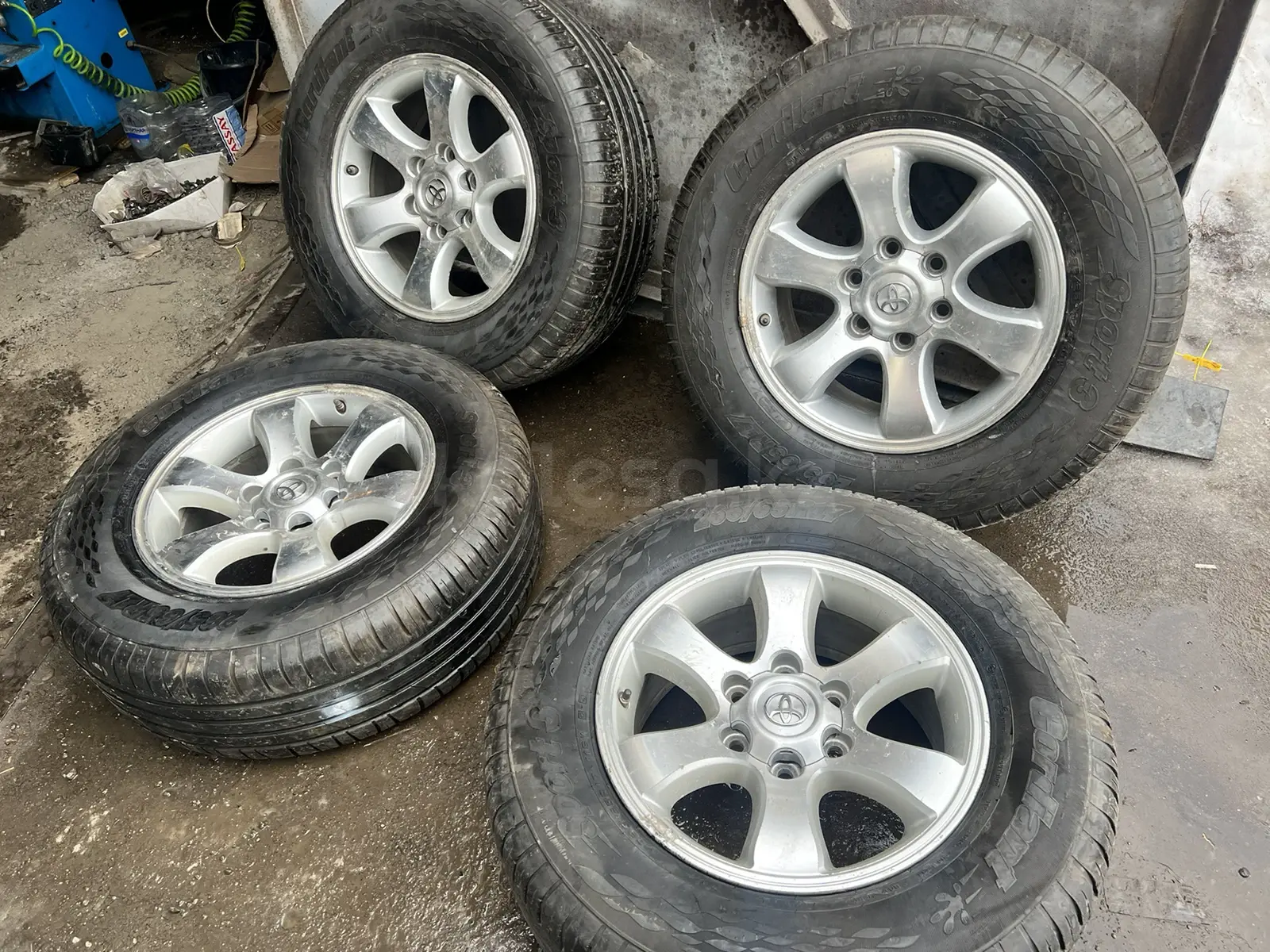 R 17 Тойота оригинал ширина 7.5j et 30 с резиной 265-65-17 cordiant ...