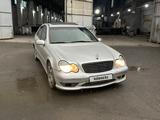 Mercedes-Benz C 200 2002 годаүшін2 600 000 тг. в Алматы – фото 5
