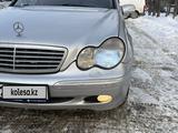 Mercedes-Benz C 320 2001 годаүшін3 900 000 тг. в Алматы – фото 2