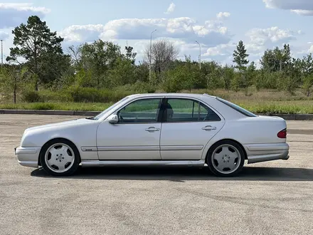 Mercedes-Benz E 55 AMG 2001 года за 4 200 000 тг. в Актобе – фото 4