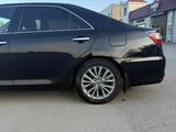 Toyota Camry 2017 года за 12 700 000 тг. в Костанай – фото 3