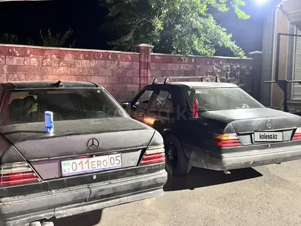 Mercedes-Benz E 230 1992 года за 550 000 тг. в Алматы – фото 2