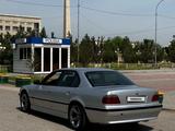 BMW 740 2000 годаүшін4 100 000 тг. в Шымкент