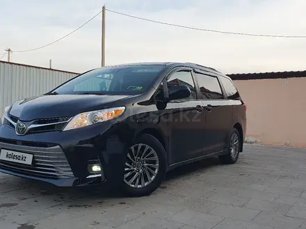 Toyota Sienna 2018 года за 15 800 000 тг. в Кызылорда