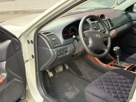Toyota Camry 2004 года за 5 200 000 тг. в Павлодар – фото 17