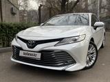 Toyota Camry 2019 года за 13 800 000 тг. в Алматы