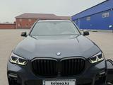 BMW X5 2018 года за 30 000 000 тг. в Алматы – фото 2