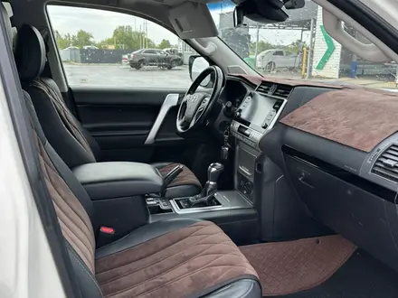 Toyota Land Cruiser Prado 2022 года за 25 500 000 тг. в Актобе – фото 5