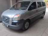 Hyundai Starex 2006 года за 2 700 000 тг. в Шымкент – фото 3