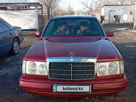 Mercedes-Benz E 230 1992 года за 1 500 000 тг. в Теренозек – фото 4