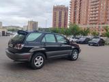Lexus RX 300 2001 года за 4 900 000 тг. в Актау – фото 4