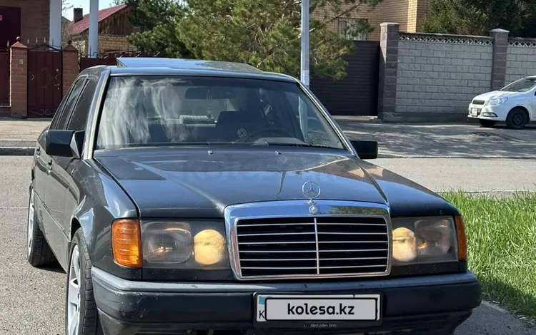Mercedes-Benz E 300 1990 года за 2 200 000 тг. в Астана