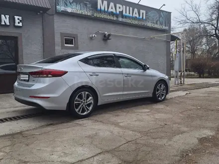 Hyundai Elantra 2018 года за 8 200 000 тг. в Тараз – фото 2