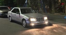 Mercedes-Benz C 320 1995 года за 2 700 000 тг. в Алматы