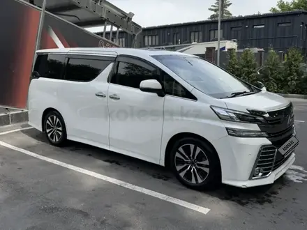 Toyota Alphard 2016 года за 16 300 000 тг. в Алматы – фото 3