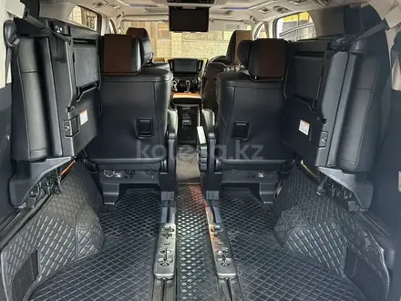 Toyota Alphard 2016 года за 16 300 000 тг. в Алматы – фото 12