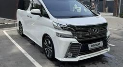 Toyota Alphard 2016 года за 16 300 000 тг. в Алматы – фото 4