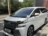 Toyota Alphard 2016 года за 16 300 000 тг. в Алматы