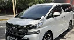Toyota Alphard 2016 года за 16 300 000 тг. в Алматы