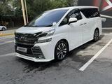 Toyota Alphard 2016 года за 16 300 000 тг. в Алматы – фото 2