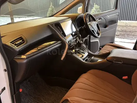 Toyota Alphard 2016 года за 16 300 000 тг. в Алматы – фото 7