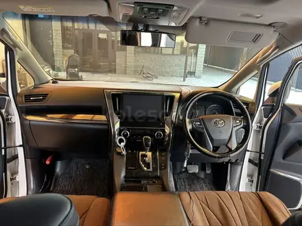 Toyota Alphard 2016 года за 16 300 000 тг. в Алматы – фото 8