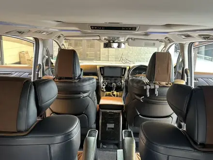 Toyota Alphard 2016 года за 16 300 000 тг. в Алматы – фото 10