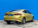 Hyundai Elantra 2017 годаfor7 650 000 тг. в Алматы – фото 3