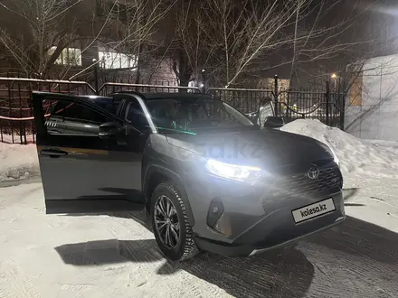 Toyota RAV4 2024 года за 17 500 000 тг. в Семей