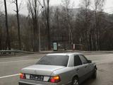 Mercedes-Benz E 200 1988 года за 1 800 000 тг. в Алматы – фото 4