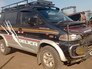 Mitsubishi Delica