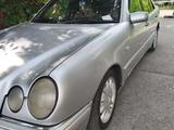 Mercedes-Benz E 280 1998 года за 1 850 000 тг. в Алматы
