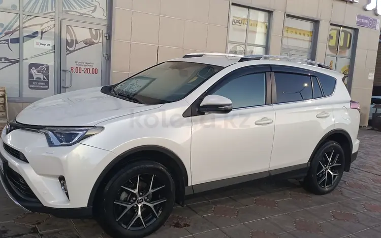 Toyota RAV4 2017 года за 11 400 000 тг. в Усть-Каменогорск