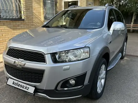 Chevrolet Captiva 2013 года за 7 800 000 тг. в Астана – фото 2