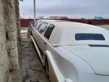 Lincoln Town Car 1996 года за 800 000 тг. в Атырау – фото 2