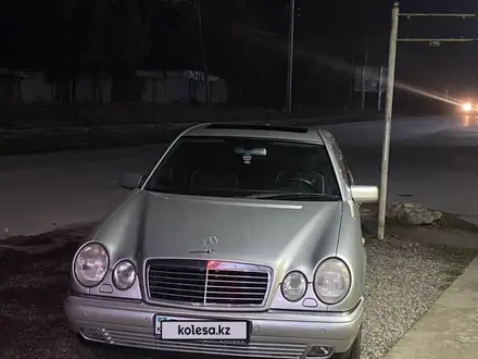 Mercedes-Benz E 240 1998 года за 5 000 000 тг. в Шымкент – фото 12