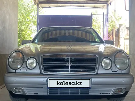 Mercedes-Benz E 240 1998 года за 5 000 000 тг. в Шымкент – фото 25