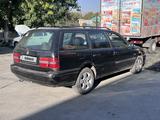 Volkswagen Passat 1994 годаүшін1 550 000 тг. в Астана – фото 4