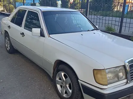 Mercedes-Benz E 200 1990 года за 1 500 000 тг. в Талдыкорган – фото 11