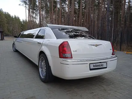 Chrysler 300C 2006 года за 4 500 000 тг. в Астана – фото 2