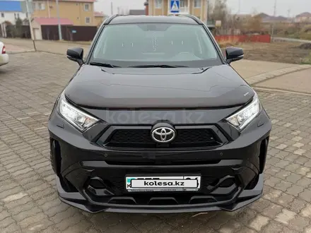 Toyota RAV4 2019 года за 16 000 000 тг. в Атырау – фото 2