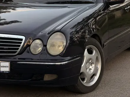 Mercedes-Benz E 320 1999 года за 5 900 000 тг. в Алматы – фото 3