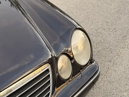 Mercedes-Benz E 320 1999 года за 5 900 000 тг. в Алматы – фото 12