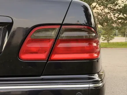 Mercedes-Benz E 320 1999 года за 5 900 000 тг. в Алматы – фото 7