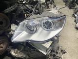 Фара фольксваген таурег за 5 000 тг. в Алматы