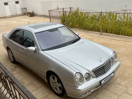 Mercedes-Benz E 320 2000 года за 6 500 000 тг. в Актау – фото 13