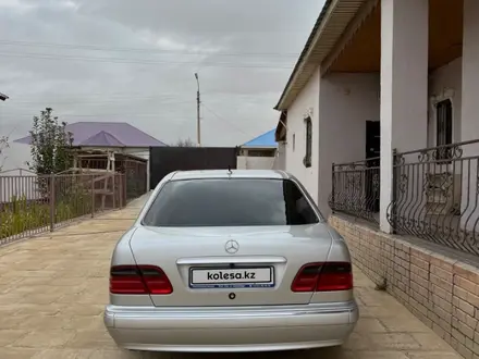 Mercedes-Benz E 320 2000 года за 6 500 000 тг. в Актау – фото 20